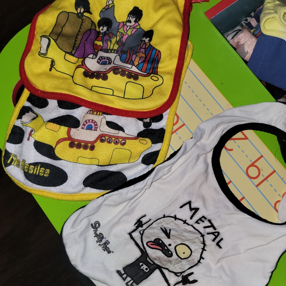 Yellow Submarine The Beattles And Metal Rock Babys Bib Set